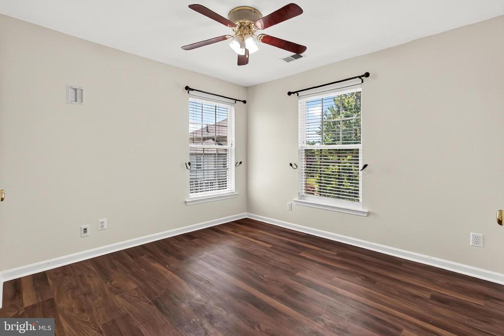 3582 DELL CT, WARRENTON, Virginia 20187, 4 Bedrooms Bedrooms, ,3 BathroomsBathrooms,Residential,3582 DELL CT,VAFQ2022808 MLS # VAFQ2022808 3582 DELL CT, WARRENTON, Virginia 20187, 4 Bedrooms Bedrooms, ,3 BathroomsBathrooms,Residential,3582 DELL CT,VAFQ2022808 MLS # VAFQ2022808