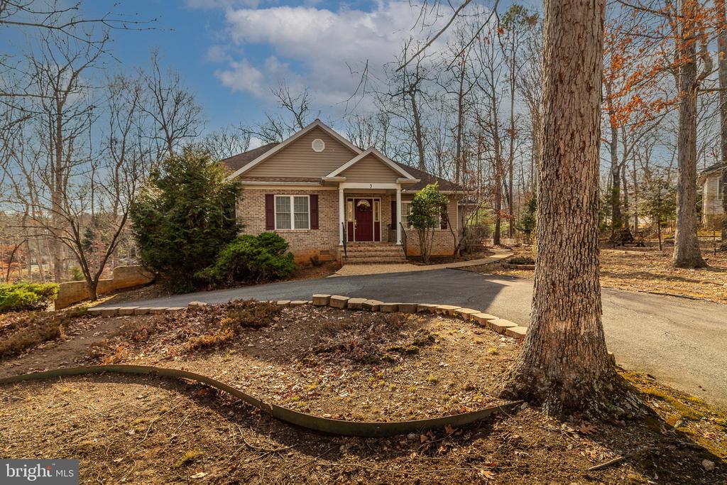 3 ALBANO CT, PALMYRA, Virginia 22963, 3 Bedrooms Bedrooms, ,3 BathroomsBathrooms,Residential,3 ALBANO CT,VAFN2000704 MLS # VAFN2000704