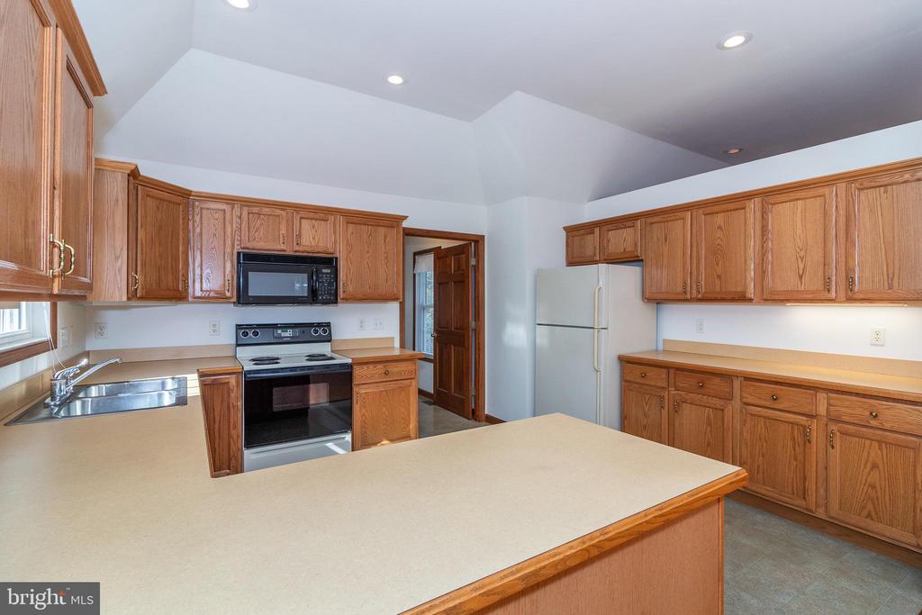 3 ALBANO CT, PALMYRA, Virginia 22963, 3 Bedrooms Bedrooms, ,3 BathroomsBathrooms,Residential,3 ALBANO CT,VAFN2000704 MLS # VAFN2000704