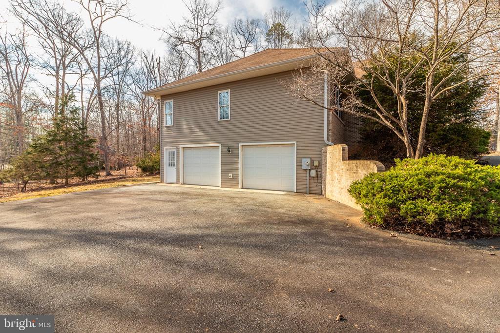 3 ALBANO CT, PALMYRA, Virginia 22963, 3 Bedrooms Bedrooms, ,3 BathroomsBathrooms,Residential,3 ALBANO CT,VAFN2000704 MLS # VAFN2000704