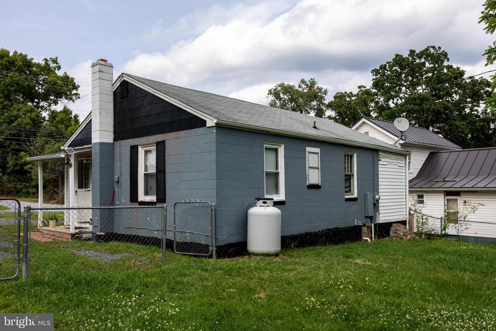 494 CHAPEL RD, STANLEY, Virginia 22851, 2 Bedrooms Bedrooms, ,1 BathroomBathrooms,Residential,494 CHAPEL RD,VAPA2006614 MLS # VAPA2006614