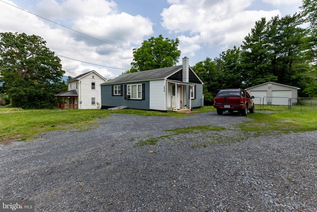 494 CHAPEL RD, STANLEY, Virginia 22851, 2 Bedrooms Bedrooms, ,1 BathroomBathrooms,Residential,494 CHAPEL RD,VAPA2006614 MLS # VAPA2006614