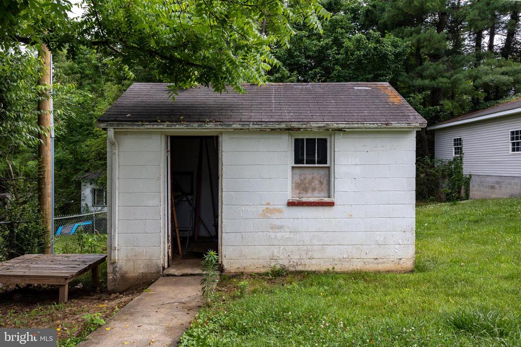 494 CHAPEL RD, STANLEY, Virginia 22851, 2 Bedrooms Bedrooms, ,1 BathroomBathrooms,Residential,494 CHAPEL RD,VAPA2006614 MLS # VAPA2006614