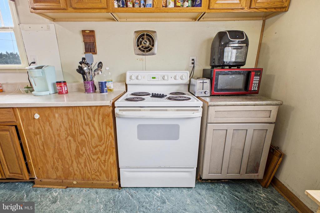 494 CHAPEL RD, STANLEY, Virginia 22851, 2 Bedrooms Bedrooms, ,1 BathroomBathrooms,Residential,494 CHAPEL RD,VAPA2006614 MLS # VAPA2006614