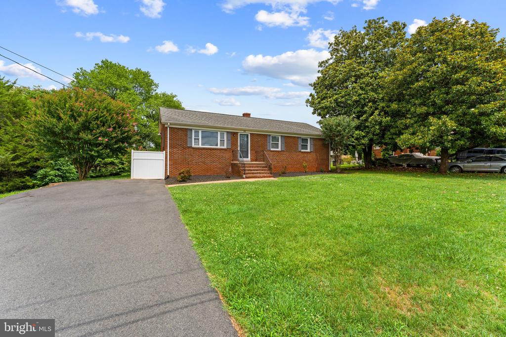 516 AZALEA ST, CULPEPER, Virginia 22701, 3 Bedrooms Bedrooms, ,1 BathroomBathrooms,Residential,516 AZALEA ST,VACU2014242 MLS # VACU2014242 516 AZALEA ST, CULPEPER, Virginia 22701, 3 Bedrooms Bedrooms, ,1 BathroomBathrooms,Residential,516 AZALEA ST,VACU2014242 MLS # VACU2014242