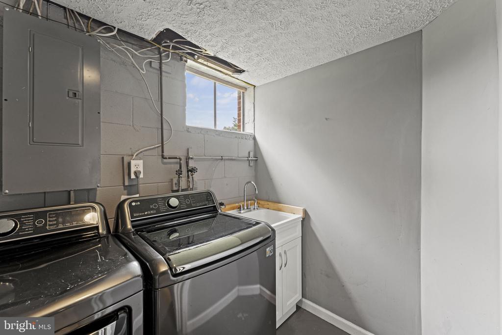 516 AZALEA ST, CULPEPER, Virginia 22701, 3 Bedrooms Bedrooms, ,1 BathroomBathrooms,Residential,516 AZALEA ST,VACU2014242 MLS # VACU2014242 516 AZALEA ST, CULPEPER, Virginia 22701, 3 Bedrooms Bedrooms, ,1 BathroomBathrooms,Residential,516 AZALEA ST,VACU2014242 MLS # VACU2014242