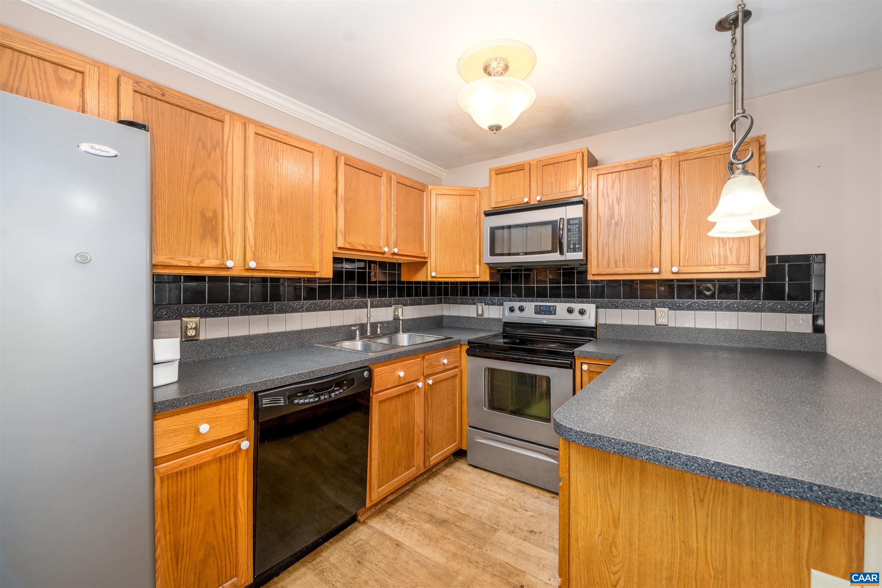 219 DUKE ST, GORDONSVILLE, Virginia 22942, 2 Bedrooms Bedrooms, ,2 BathroomsBathrooms,Residential,219 DUKE ST,678125 MLS # 678125 219 DUKE ST, GORDONSVILLE, Virginia 22942, 2 Bedrooms Bedrooms, ,2 BathroomsBathrooms,Residential,219 DUKE ST,678125 MLS # 678125