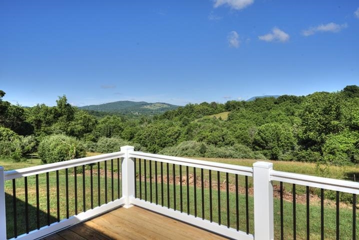 63 WOODRIDGE LN, LEXINGTON, Virginia 24450, 3 Bedrooms Bedrooms, ,2 BathroomsBathrooms,Residential,63 WOODRIDGE LN,678686 MLS # 678686 63 WOODRIDGE LN, LEXINGTON, Virginia 24450, 3 Bedrooms Bedrooms, ,2 BathroomsBathrooms,Residential,63 WOODRIDGE LN,678686 MLS # 678686