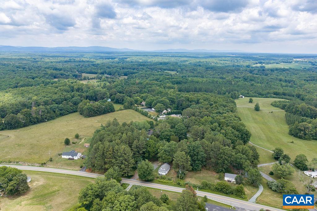 1893 WEST RIVER RD, SCOTTSVILLE, Virginia 24590, 3 Bedrooms Bedrooms, ,1 BathroomBathrooms,Residential,1893 WEST RIVER RD,679100 MLS # 679100