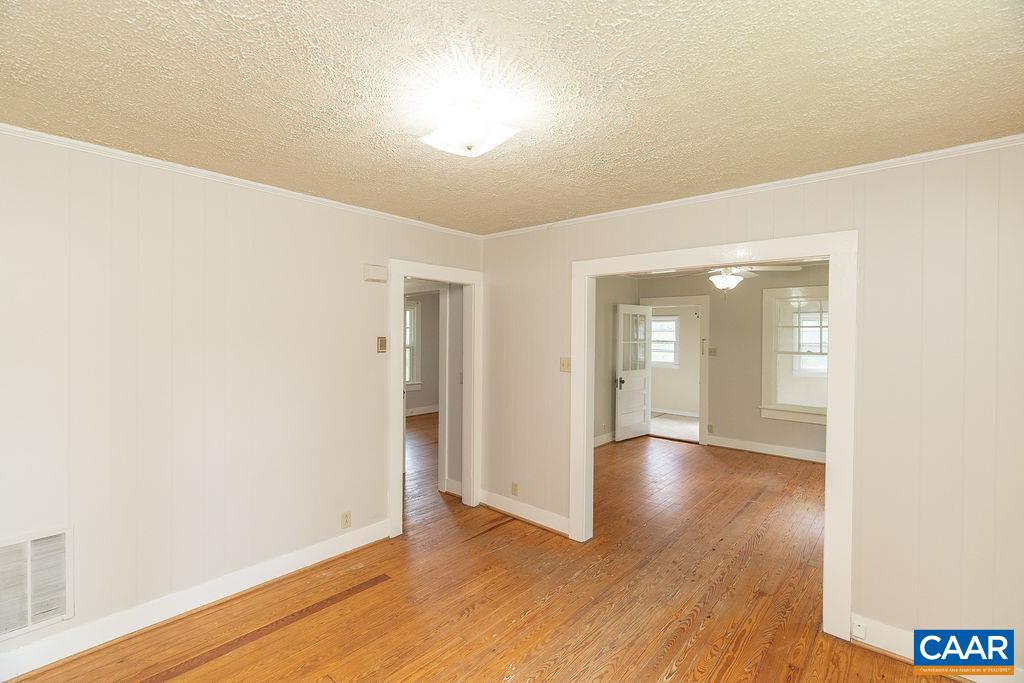 1893 WEST RIVER RD, SCOTTSVILLE, Virginia 24590, 3 Bedrooms Bedrooms, ,1 BathroomBathrooms,Residential,1893 WEST RIVER RD,679100 MLS # 679100