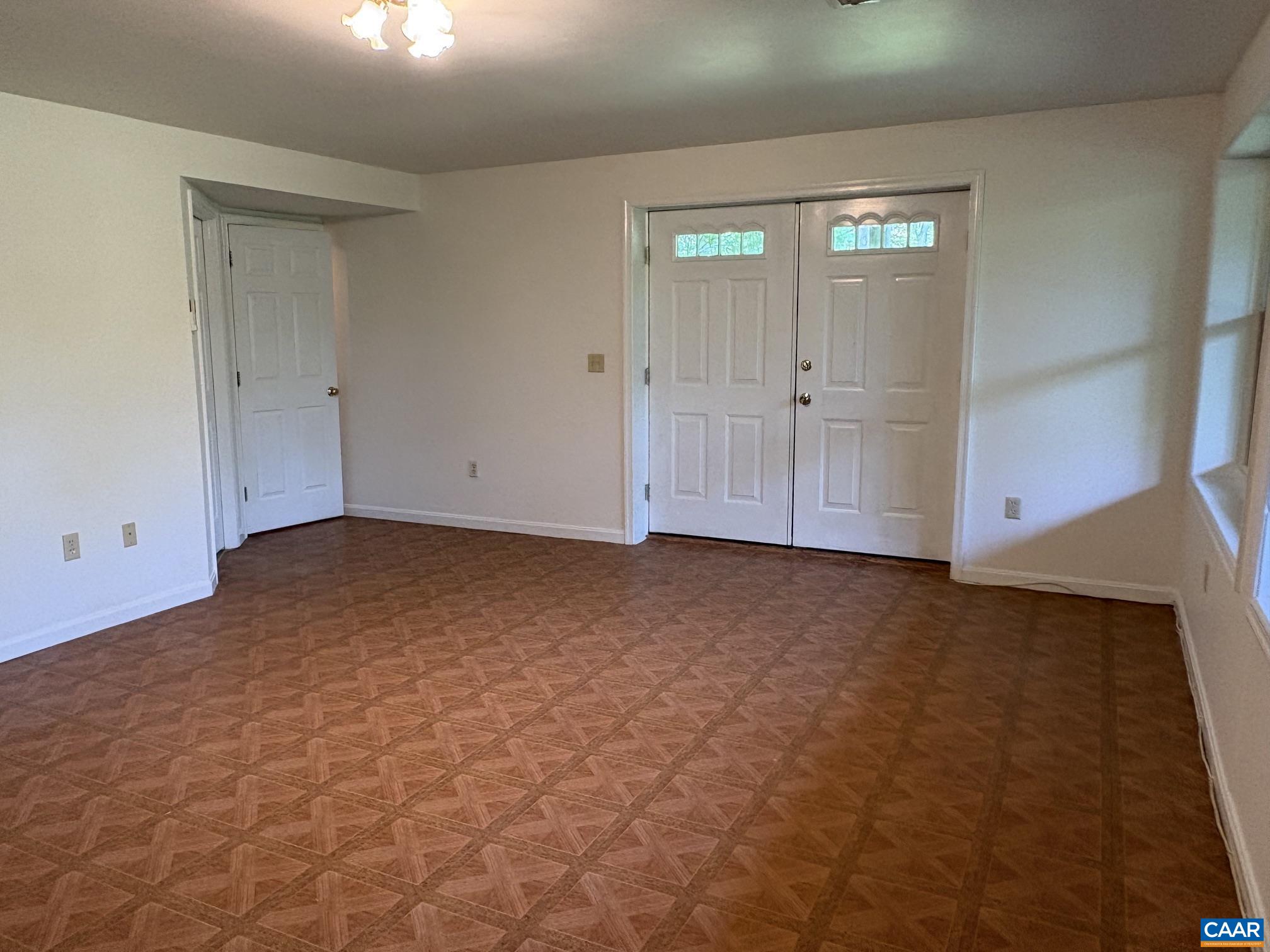 4893 WEAKLEY HOLLOW RD, SYRIA, Virginia 22743, 2 Bedrooms Bedrooms, ,2 BathroomsBathrooms,Residential,191 Birch Gate Lane,4893 WEAKLEY HOLLOW RD,679101 MLS # 679101 4893 WEAKLEY HOLLOW RD, SYRIA, Virginia 22743, 2 Bedrooms Bedrooms, ,2 BathroomsBathrooms,Residential,191 Birch Gate Lane,4893 WEAKLEY HOLLOW RD,679101 MLS # 679101