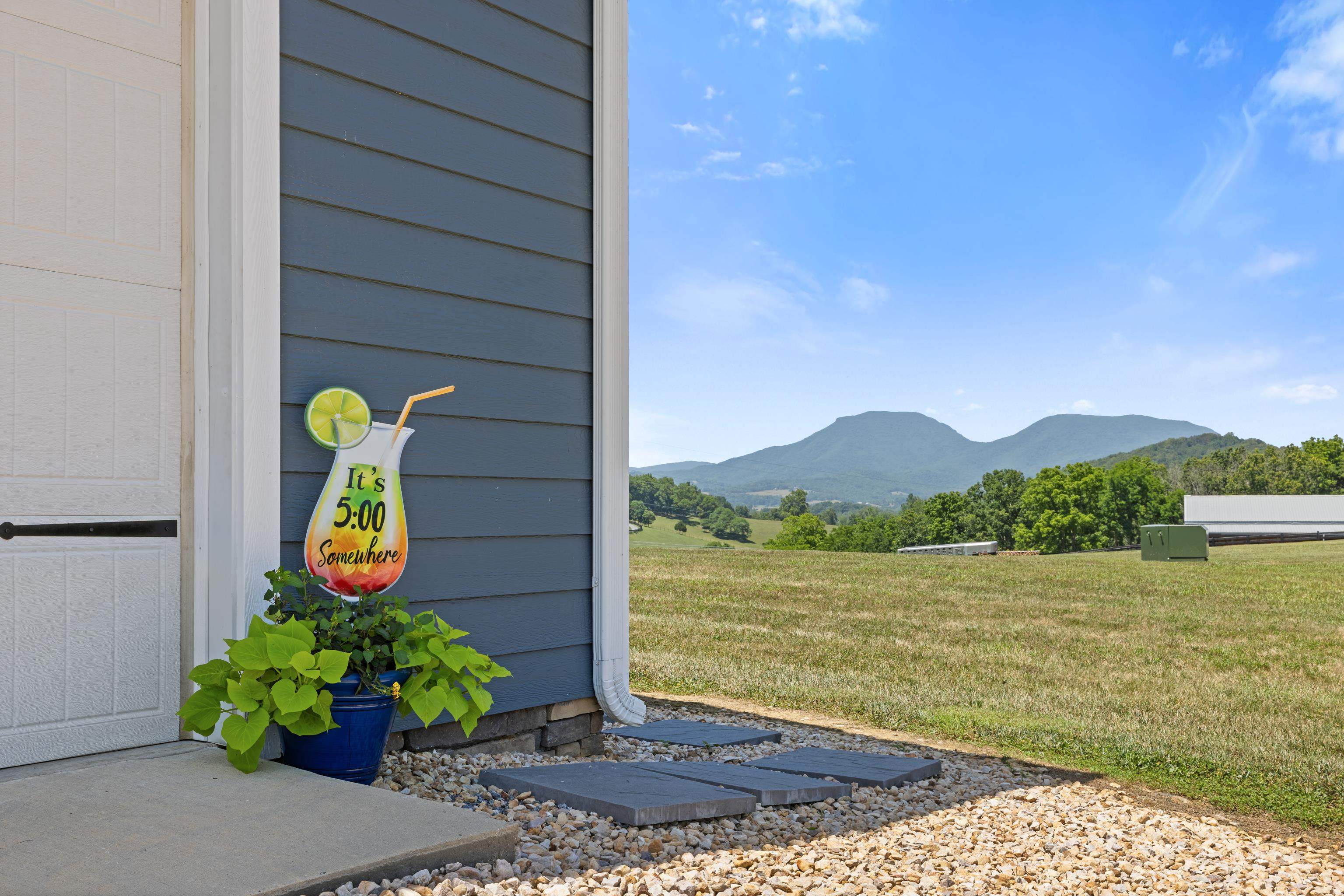 520 KYGERS HILL RD, LEXINGTON, Virginia 24450, 3 Bedrooms Bedrooms, ,2 BathroomsBathrooms,Residential,520 KYGERS HILL RD,679113 MLS # 679113 520 KYGERS HILL RD, LEXINGTON, Virginia 24450, 3 Bedrooms Bedrooms, ,2 BathroomsBathrooms,Residential,520 KYGERS HILL RD,679113 MLS # 679113