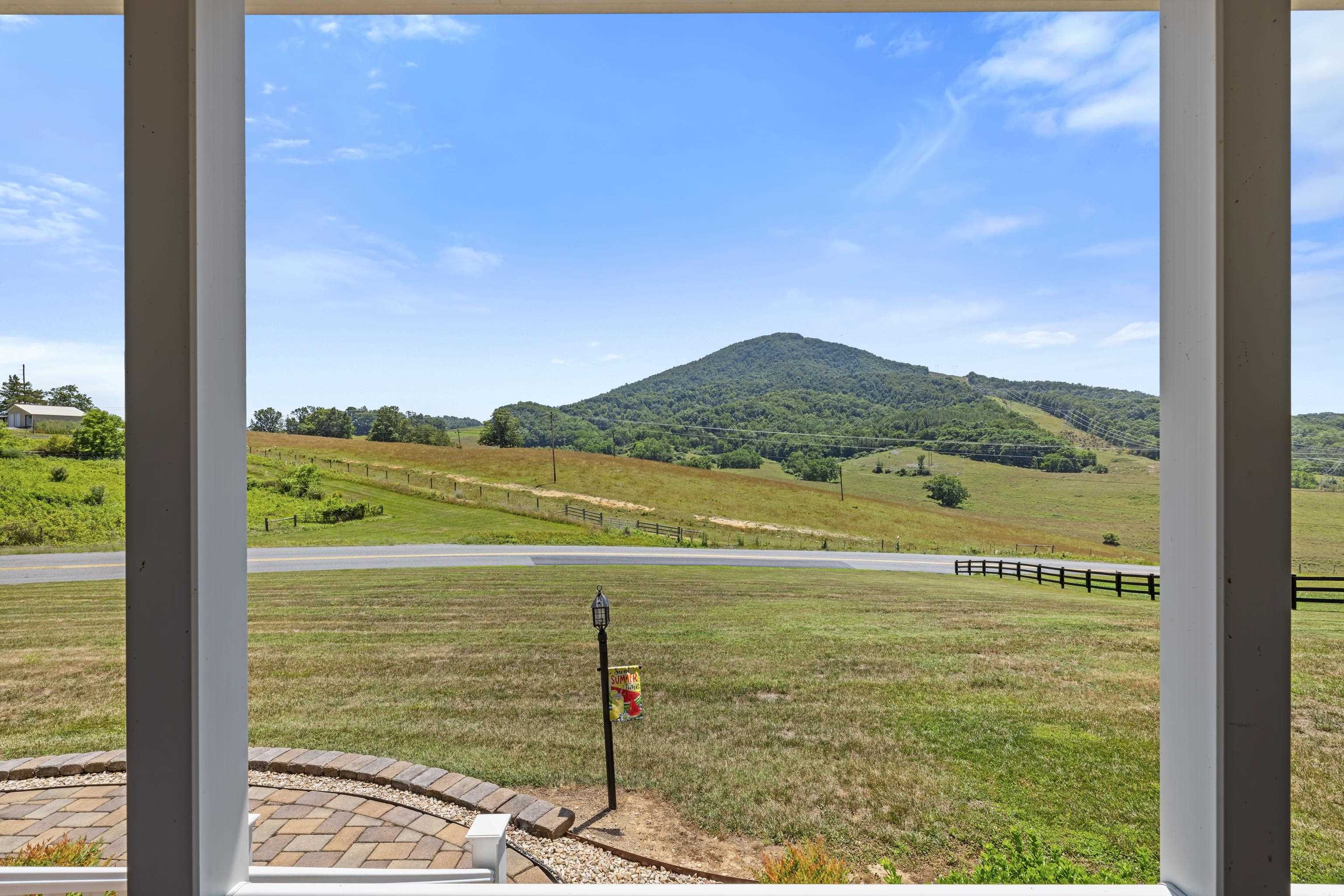 520 KYGERS HILL RD, LEXINGTON, Virginia 24450, 3 Bedrooms Bedrooms, ,2 BathroomsBathrooms,Residential,520 KYGERS HILL RD,679113 MLS # 679113 520 KYGERS HILL RD, LEXINGTON, Virginia 24450, 3 Bedrooms Bedrooms, ,2 BathroomsBathrooms,Residential,520 KYGERS HILL RD,679113 MLS # 679113