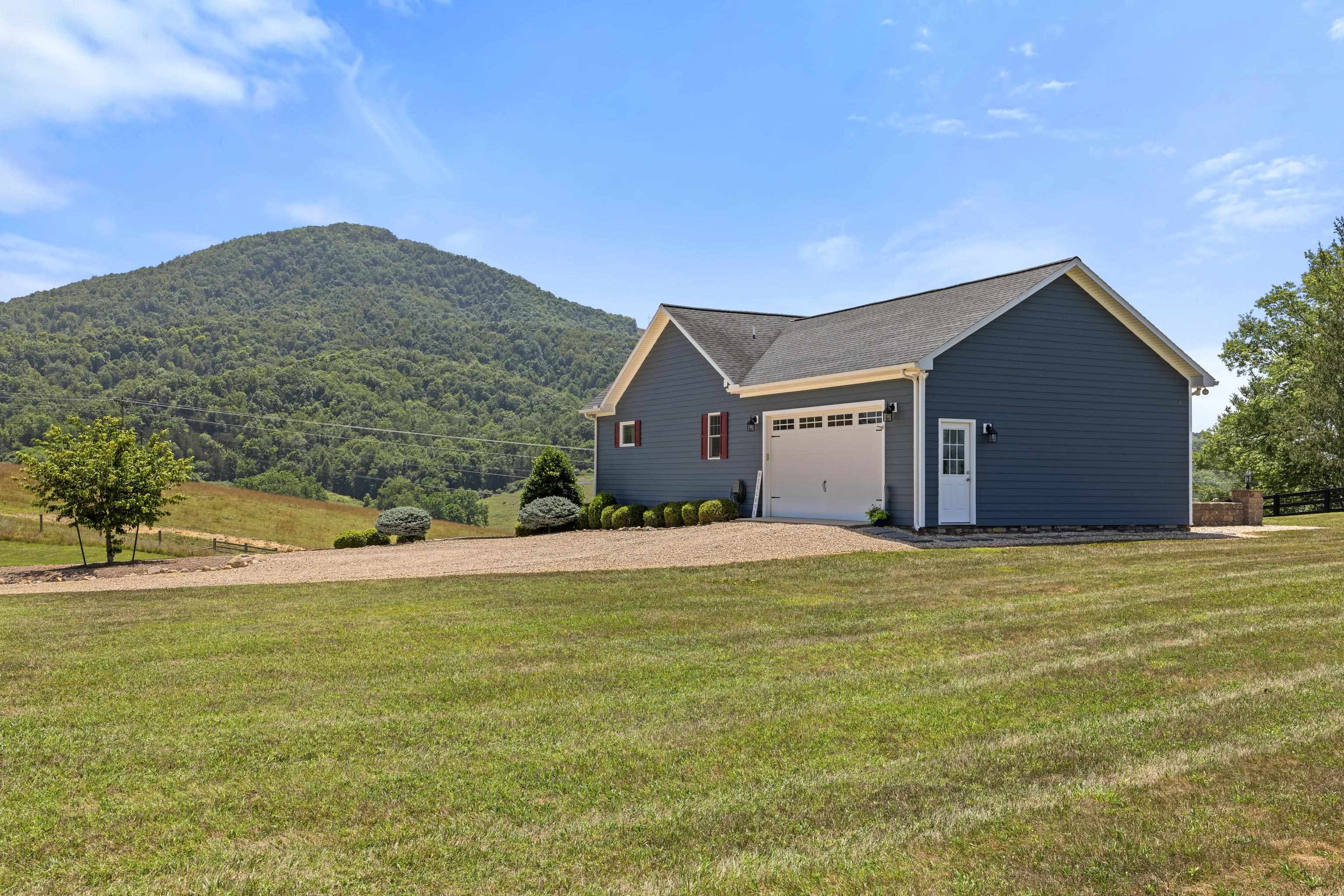 520 KYGERS HILL RD, LEXINGTON, Virginia 24450, 3 Bedrooms Bedrooms, ,2 BathroomsBathrooms,Residential,520 KYGERS HILL RD,679113 MLS # 679113 520 KYGERS HILL RD, LEXINGTON, Virginia 24450, 3 Bedrooms Bedrooms, ,2 BathroomsBathrooms,Residential,520 KYGERS HILL RD,679113 MLS # 679113