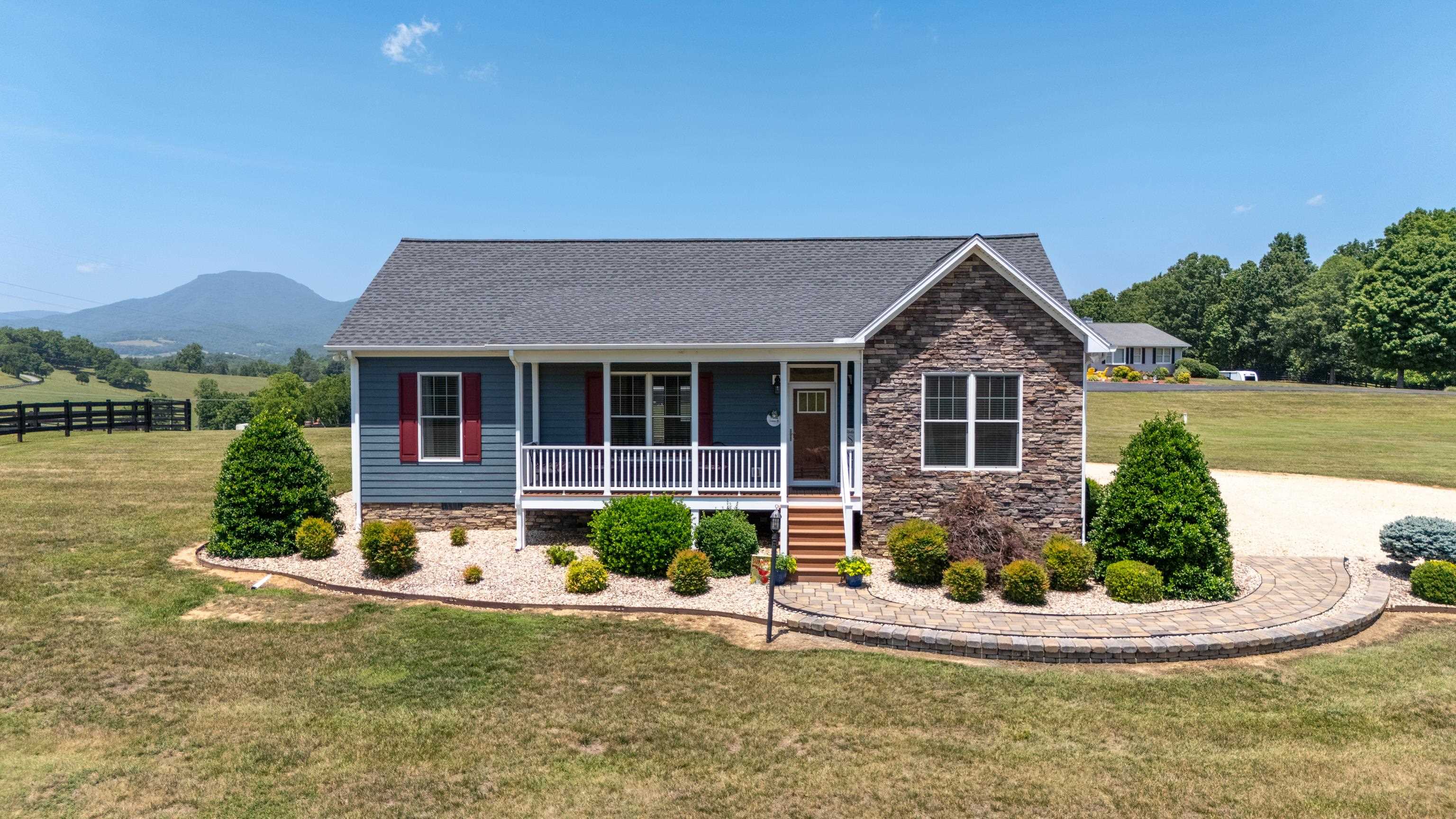 520 KYGERS HILL RD, LEXINGTON, Virginia 24450, 3 Bedrooms Bedrooms, ,2 BathroomsBathrooms,Residential,520 KYGERS HILL RD,679113 MLS # 679113 520 KYGERS HILL RD, LEXINGTON, Virginia 24450, 3 Bedrooms Bedrooms, ,2 BathroomsBathrooms,Residential,520 KYGERS HILL RD,679113 MLS # 679113