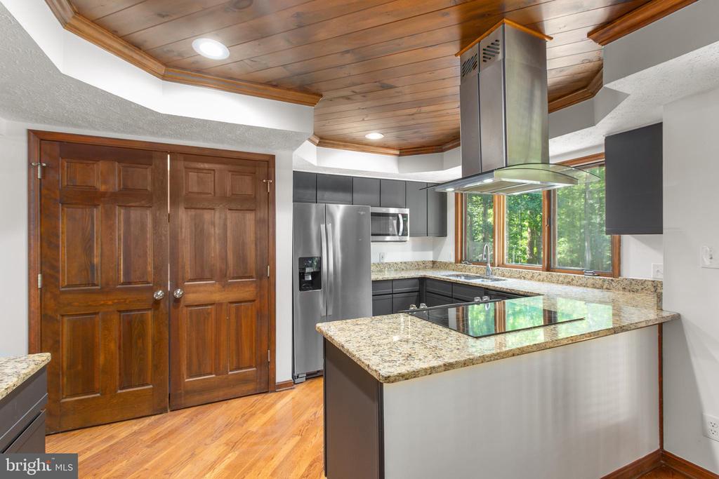 6906 ASPEN LN, SPOTSYLVANIA, Virginia 22551, 3 Bedrooms Bedrooms, ,2 BathroomsBathrooms,Residential,6906 ASPEN LN,VASP2043024 MLS # VASP2043024