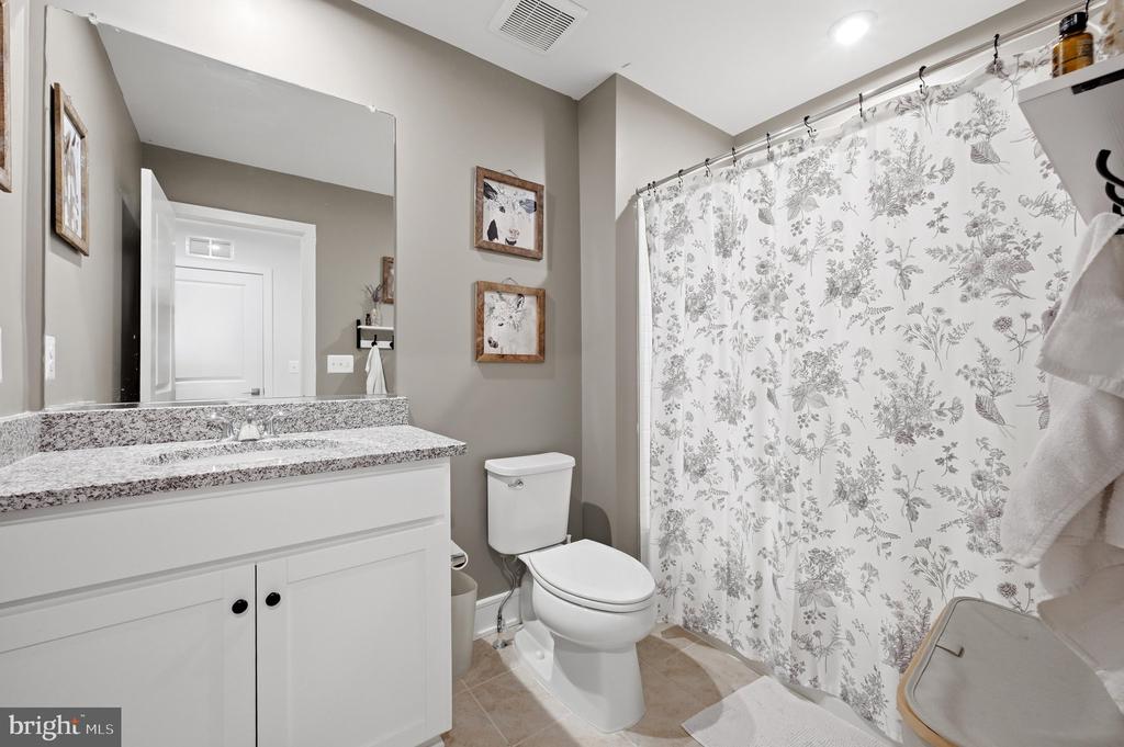 3582 STEPHENSONS HILL LN, MARSHALL, Virginia 20115, 3 Bedrooms Bedrooms, ,2 BathroomsBathrooms,Residential,3582 STEPHENSONS HILL LN,VAFQ2022804 MLS # VAFQ2022804