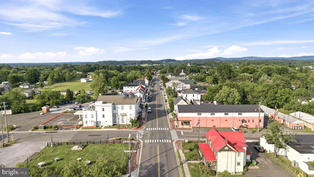 3582 STEPHENSONS HILL LN, MARSHALL, Virginia 20115, 3 Bedrooms Bedrooms, ,2 BathroomsBathrooms,Residential,3582 STEPHENSONS HILL LN,VAFQ2022804 MLS # VAFQ2022804