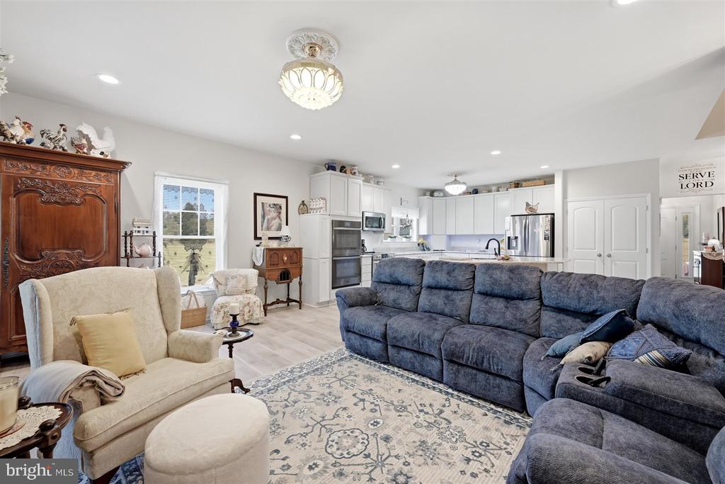9820 PRATTS DR, FREDERICKSBURG, Virginia 22408, 8 Bedrooms Bedrooms, ,4 BathroomsBathrooms,Residential,9820 PRATTS DR,VASP2043324 MLS # VASP2043324