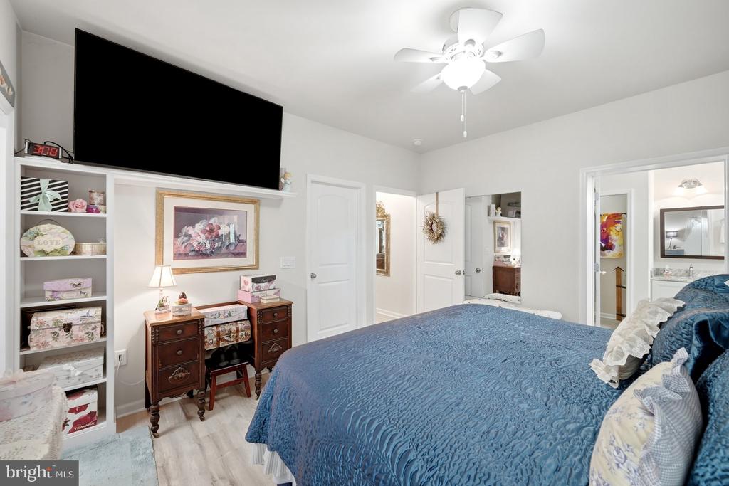 9820 PRATTS DR, FREDERICKSBURG, Virginia 22408, 8 Bedrooms Bedrooms, ,4 BathroomsBathrooms,Residential,9820 PRATTS DR,VASP2043324 MLS # VASP2043324