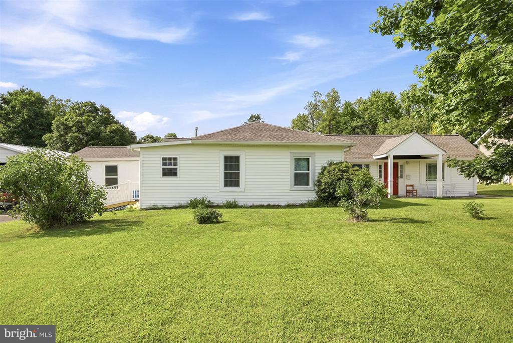 9820 PRATTS DR, FREDERICKSBURG, Virginia 22408, 8 Bedrooms Bedrooms, ,4 BathroomsBathrooms,Residential,9820 PRATTS DR,VASP2043324 MLS # VASP2043324