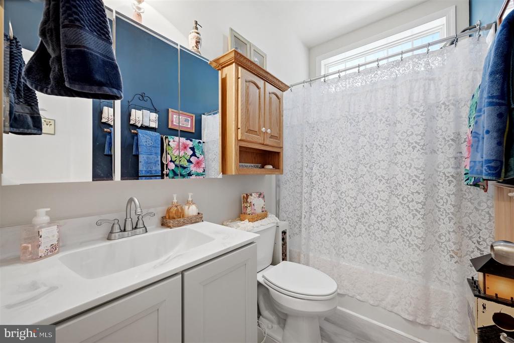 9820 PRATTS DR, FREDERICKSBURG, Virginia 22408, 8 Bedrooms Bedrooms, ,4 BathroomsBathrooms,Residential,9820 PRATTS DR,VASP2043324 MLS # VASP2043324