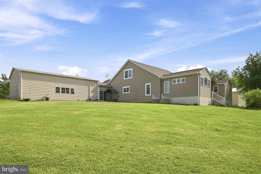 9820 PRATTS DR, FREDERICKSBURG, Virginia 22408, 8 Bedrooms Bedrooms, ,4 BathroomsBathrooms,Residential,9820 PRATTS DR,VASP2043324 MLS # VASP2043324