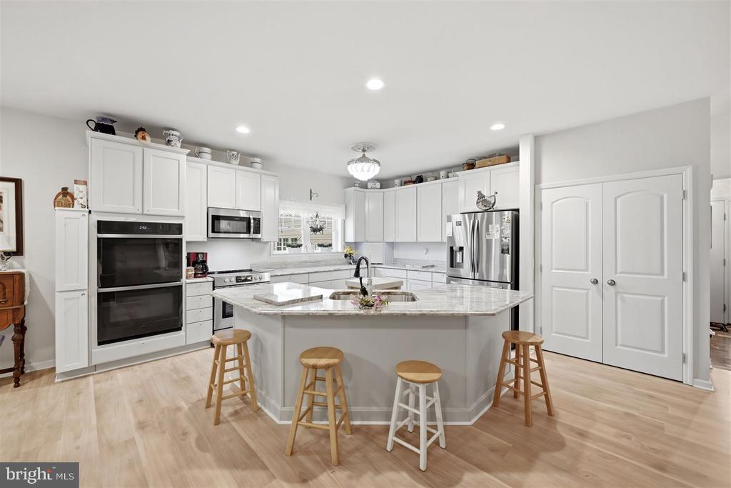9820 PRATTS DR, FREDERICKSBURG, Virginia 22408, 8 Bedrooms Bedrooms, ,4 BathroomsBathrooms,Residential,9820 PRATTS DR,VASP2043324 MLS # VASP2043324