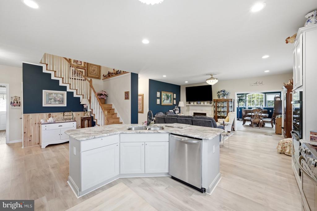 9820 PRATTS DR, FREDERICKSBURG, Virginia 22408, 8 Bedrooms Bedrooms, ,4 BathroomsBathrooms,Residential,9820 PRATTS DR,VASP2043324 MLS # VASP2043324