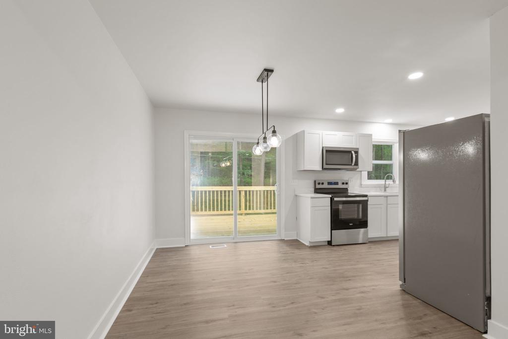 1105 LAKEVIEW PKWY, LOCUST GROVE, Virginia 22508, 3 Bedrooms Bedrooms, ,2 BathroomsBathrooms,Residential,1105 LAKEVIEW PKWY,VAOR2014546 MLS # VAOR2014546