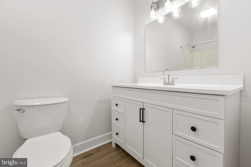 1105 LAKEVIEW PKWY, LOCUST GROVE, Virginia 22508, 3 Bedrooms Bedrooms, ,2 BathroomsBathrooms,Residential,1105 LAKEVIEW PKWY,VAOR2014546 MLS # VAOR2014546