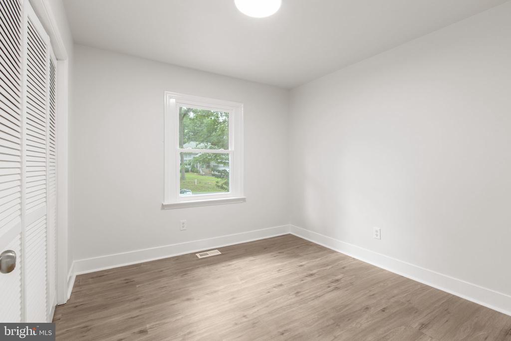 1105 LAKEVIEW PKWY, LOCUST GROVE, Virginia 22508, 3 Bedrooms Bedrooms, ,2 BathroomsBathrooms,Residential,1105 LAKEVIEW PKWY,VAOR2014546 MLS # VAOR2014546