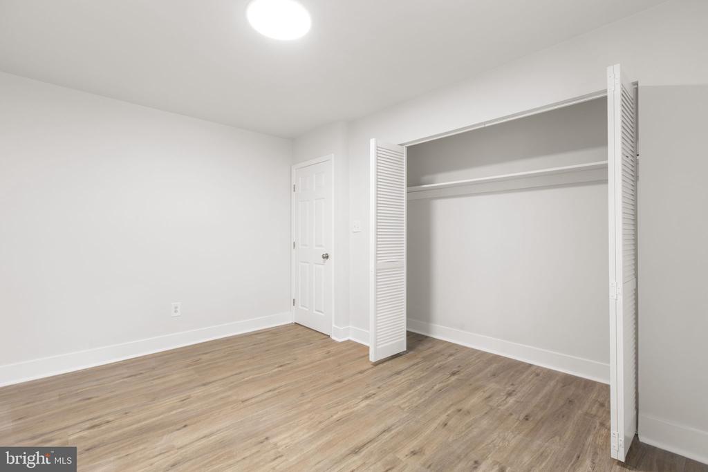 1105 LAKEVIEW PKWY, LOCUST GROVE, Virginia 22508, 3 Bedrooms Bedrooms, ,2 BathroomsBathrooms,Residential,1105 LAKEVIEW PKWY,VAOR2014546 MLS # VAOR2014546