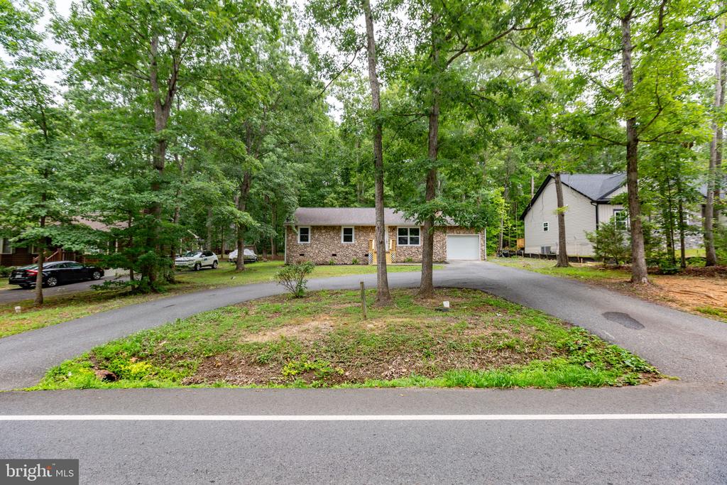 1105 LAKEVIEW PKWY, LOCUST GROVE, Virginia 22508, 3 Bedrooms Bedrooms, ,2 BathroomsBathrooms,Residential,1105 LAKEVIEW PKWY,VAOR2014546 MLS # VAOR2014546