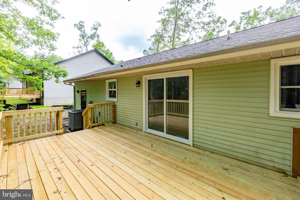 1105 LAKEVIEW PKWY, LOCUST GROVE, Virginia 22508, 3 Bedrooms Bedrooms, ,2 BathroomsBathrooms,Residential,1105 LAKEVIEW PKWY,VAOR2014546 MLS # VAOR2014546
