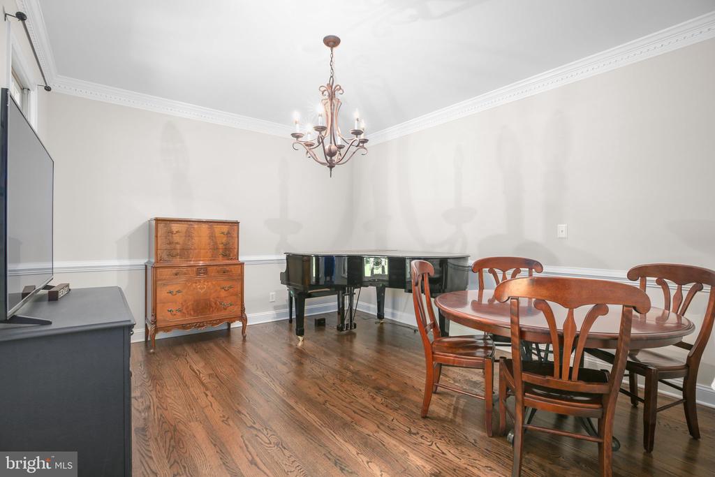 7217 BLOOMSBURY LN, SPOTSYLVANIA, Virginia 22553, 4 Bedrooms Bedrooms, ,2 BathroomsBathrooms,Residential,7217 BLOOMSBURY LN,VASP2043278 MLS # VASP2043278