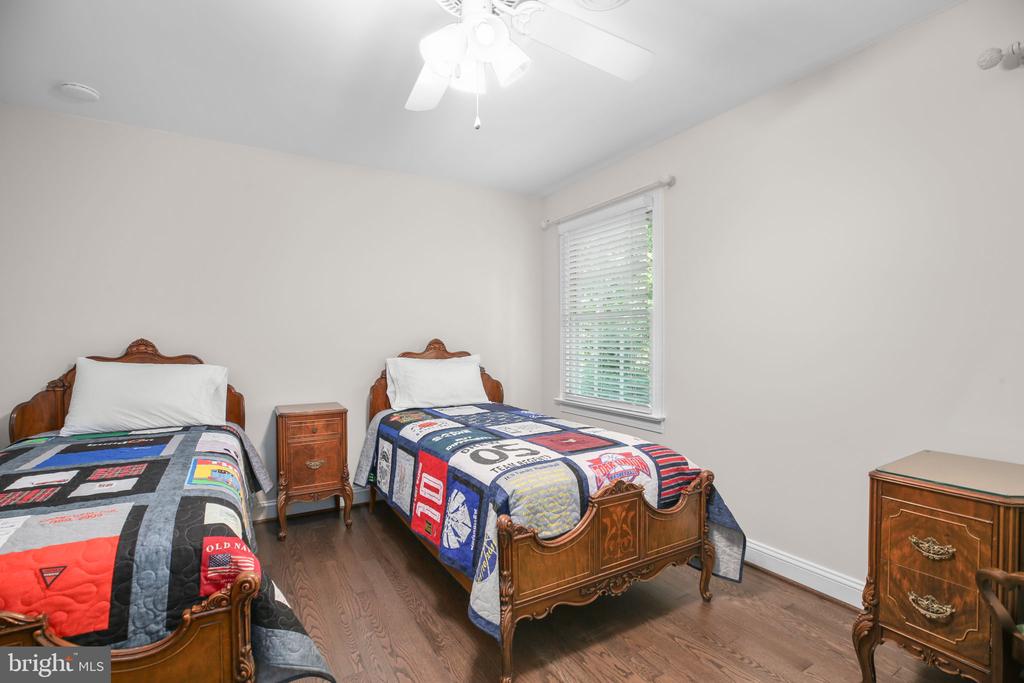 7217 BLOOMSBURY LN, SPOTSYLVANIA, Virginia 22553, 4 Bedrooms Bedrooms, ,2 BathroomsBathrooms,Residential,7217 BLOOMSBURY LN,VASP2043278 MLS # VASP2043278