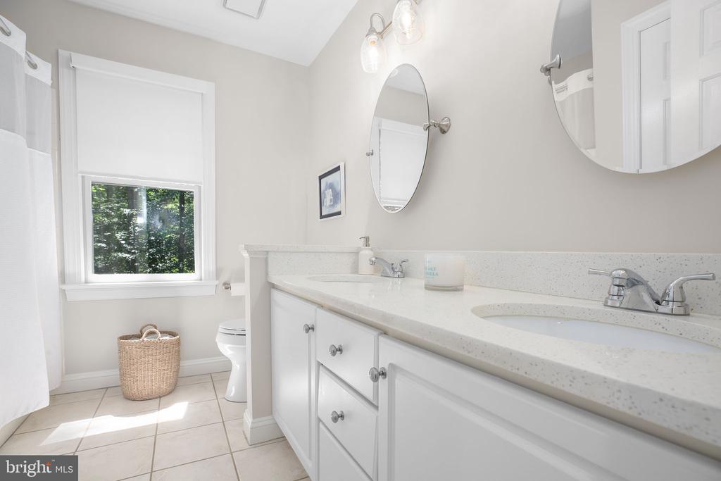 7217 BLOOMSBURY LN, SPOTSYLVANIA, Virginia 22553, 4 Bedrooms Bedrooms, ,2 BathroomsBathrooms,Residential,7217 BLOOMSBURY LN,VASP2043278 MLS # VASP2043278