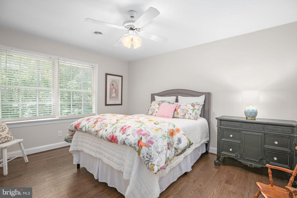 7217 BLOOMSBURY LN, SPOTSYLVANIA, Virginia 22553, 4 Bedrooms Bedrooms, ,2 BathroomsBathrooms,Residential,7217 BLOOMSBURY LN,VASP2043278 MLS # VASP2043278