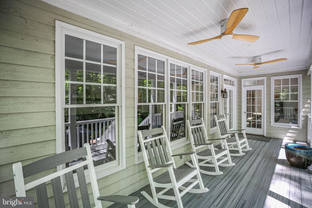 7217 BLOOMSBURY LN, SPOTSYLVANIA, Virginia 22553, 4 Bedrooms Bedrooms, ,2 BathroomsBathrooms,Residential,7217 BLOOMSBURY LN,VASP2043278 MLS # VASP2043278