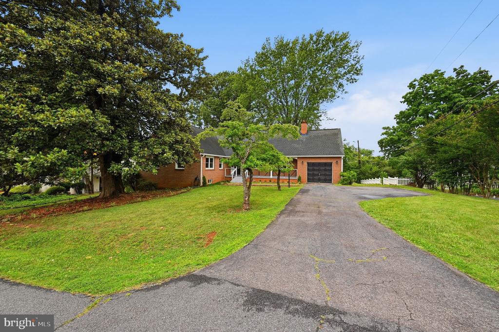 1138 OAKLAWN DRIVE, CULPEPER, Virginia 22701, 4 Bedrooms Bedrooms, ,3 BathroomsBathrooms,Residential,1138 OAKLAWN DRIVE,VACU2014274 MLS # VACU2014274 1138 OAKLAWN DRIVE, CULPEPER, Virginia 22701, 4 Bedrooms Bedrooms, ,3 BathroomsBathrooms,Residential,1138 OAKLAWN DRIVE,VACU2014274 MLS # VACU2014274