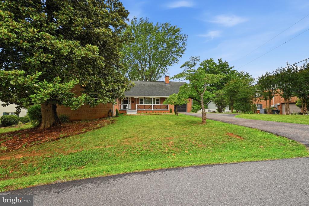 1138 OAKLAWN DRIVE, CULPEPER, Virginia 22701, 4 Bedrooms Bedrooms, ,3 BathroomsBathrooms,Residential,1138 OAKLAWN DRIVE,VACU2014274 MLS # VACU2014274 1138 OAKLAWN DRIVE, CULPEPER, Virginia 22701, 4 Bedrooms Bedrooms, ,3 BathroomsBathrooms,Residential,1138 OAKLAWN DRIVE,VACU2014274 MLS # VACU2014274