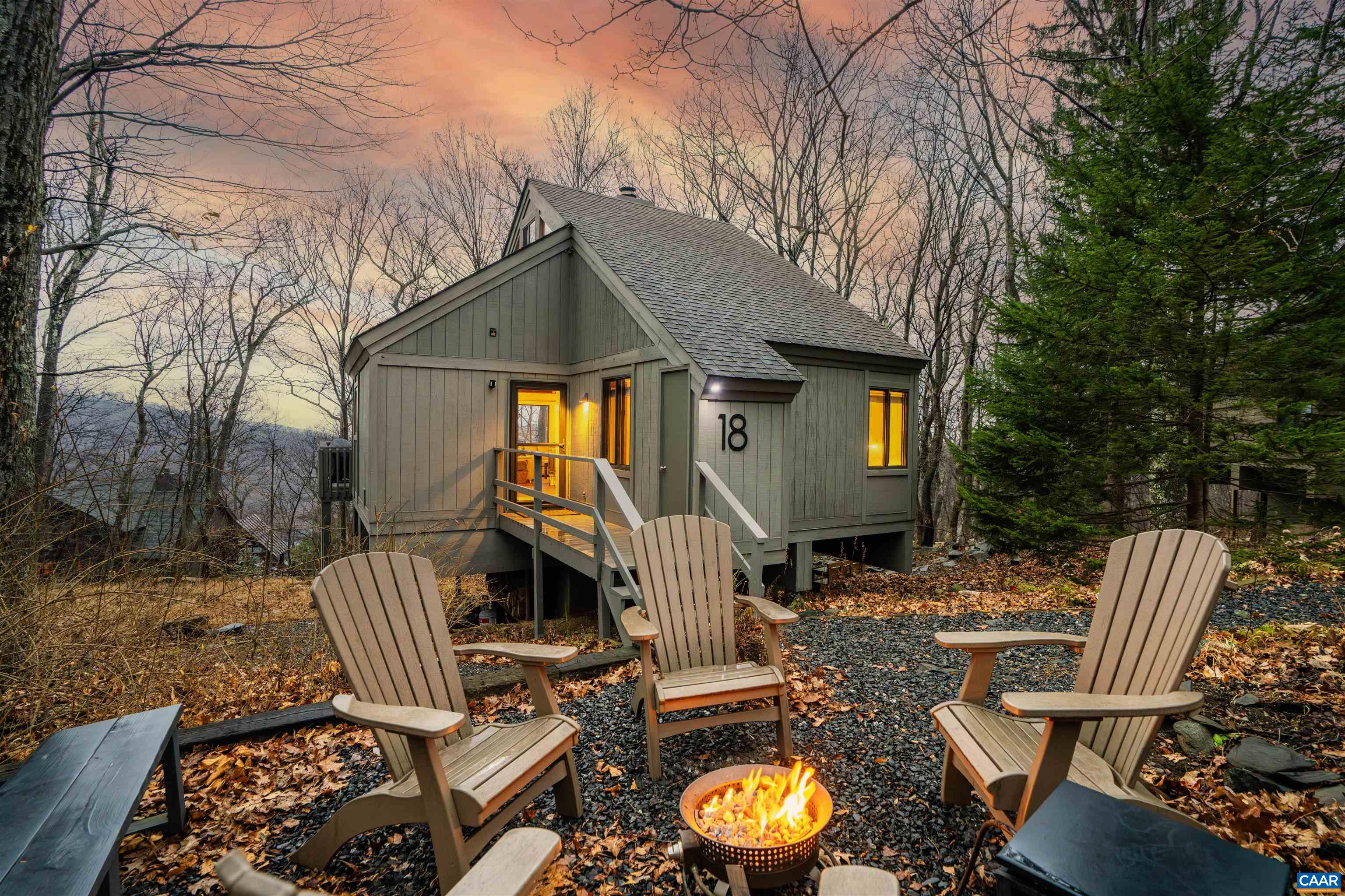 18 SQUIRREL TREE LN, WINTERGREEN RESORT, Virginia 22967, 3 Bedrooms Bedrooms, ,2 BathroomsBathrooms,Residential,18 SQUIRREL TREE LN,679019 MLS # 679019