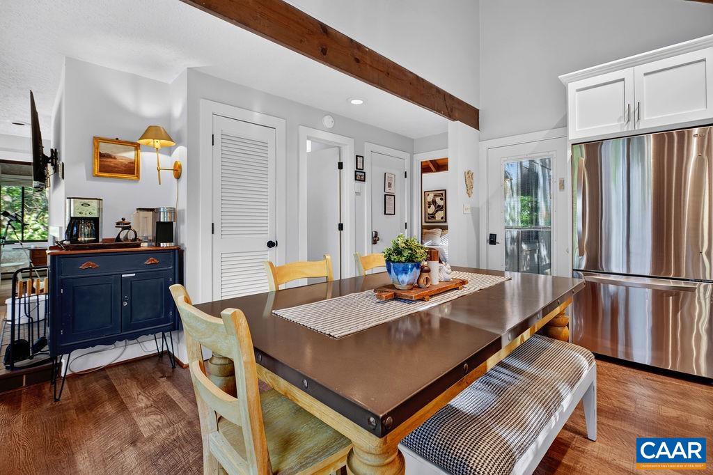 18 SQUIRREL TREE LN, WINTERGREEN RESORT, Virginia 22967, 3 Bedrooms Bedrooms, ,2 BathroomsBathrooms,Residential,18 SQUIRREL TREE LN,679019 MLS # 679019