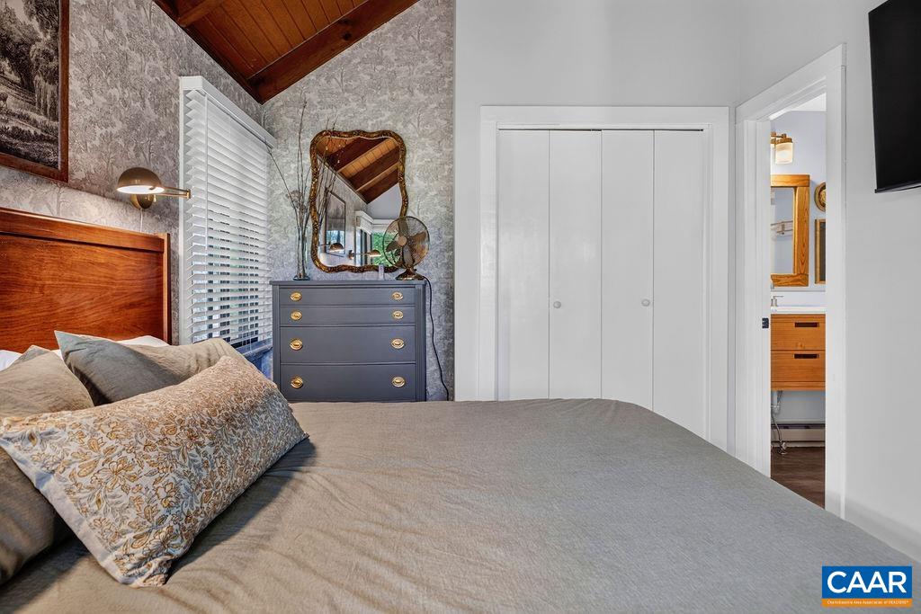 18 SQUIRREL TREE LN, WINTERGREEN RESORT, Virginia 22967, 3 Bedrooms Bedrooms, ,2 BathroomsBathrooms,Residential,18 SQUIRREL TREE LN,679019 MLS # 679019