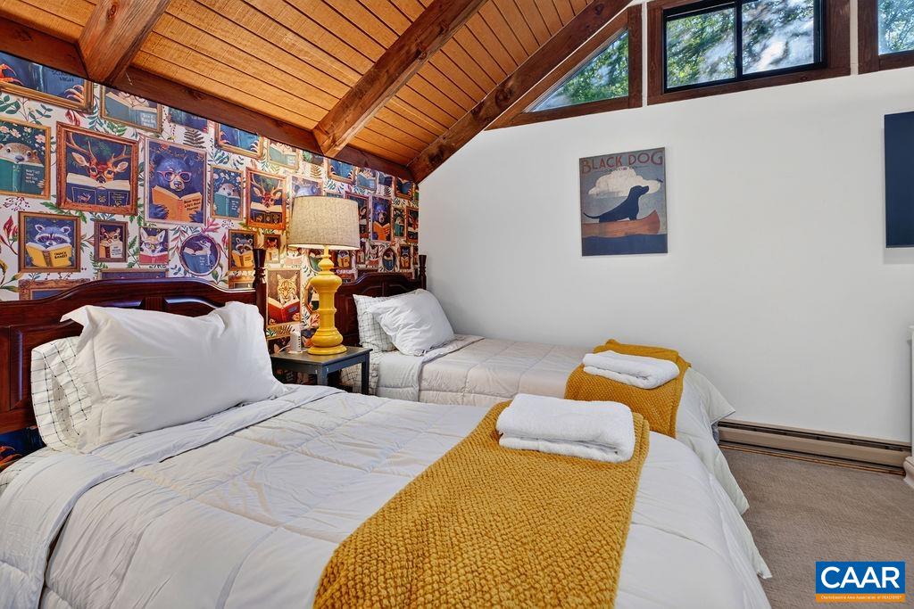 18 SQUIRREL TREE LN, WINTERGREEN RESORT, Virginia 22967, 3 Bedrooms Bedrooms, ,2 BathroomsBathrooms,Residential,18 SQUIRREL TREE LN,679019 MLS # 679019
