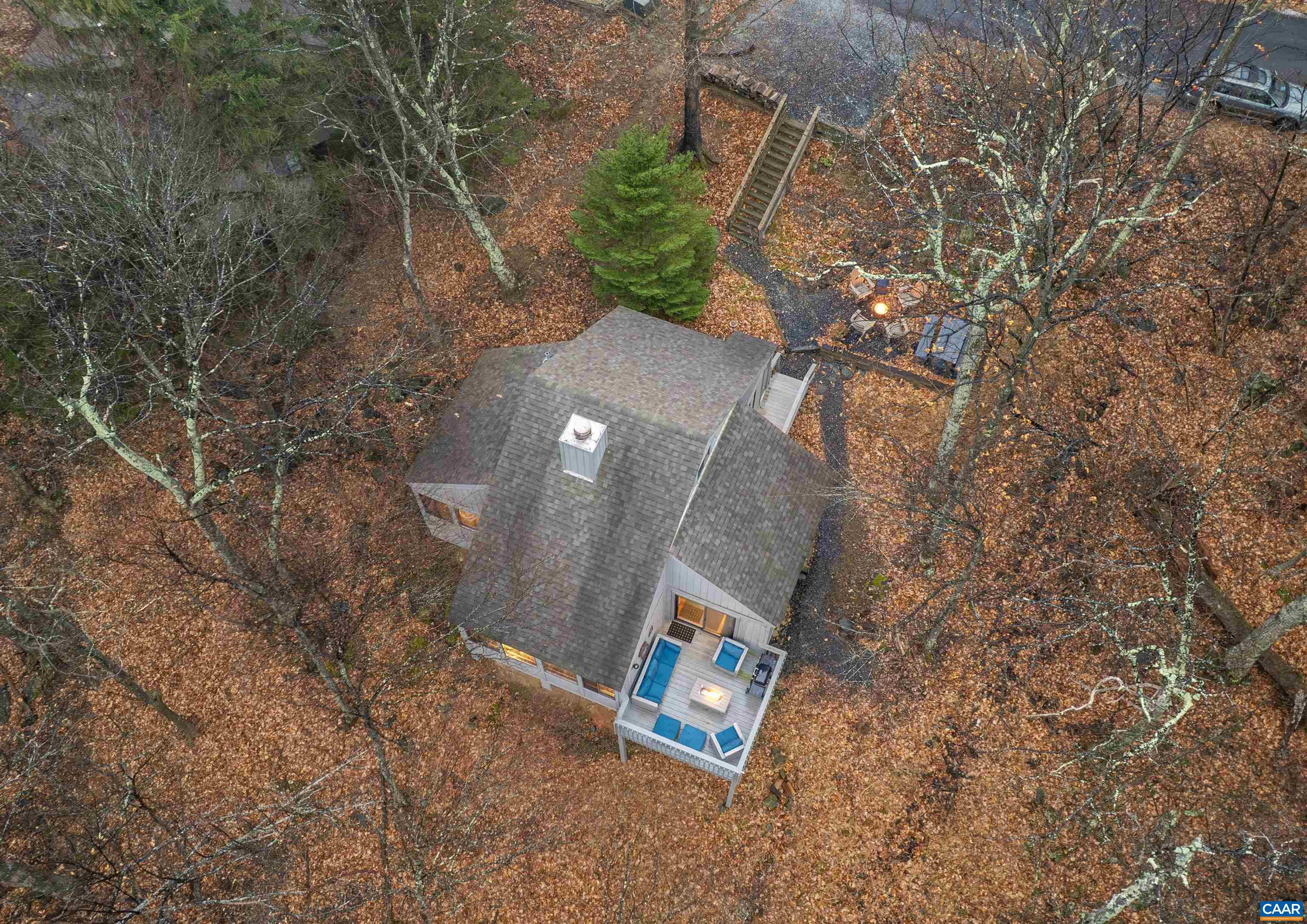 18 SQUIRREL TREE LN, WINTERGREEN RESORT, Virginia 22967, 3 Bedrooms Bedrooms, ,2 BathroomsBathrooms,Residential,18 SQUIRREL TREE LN,679019 MLS # 679019