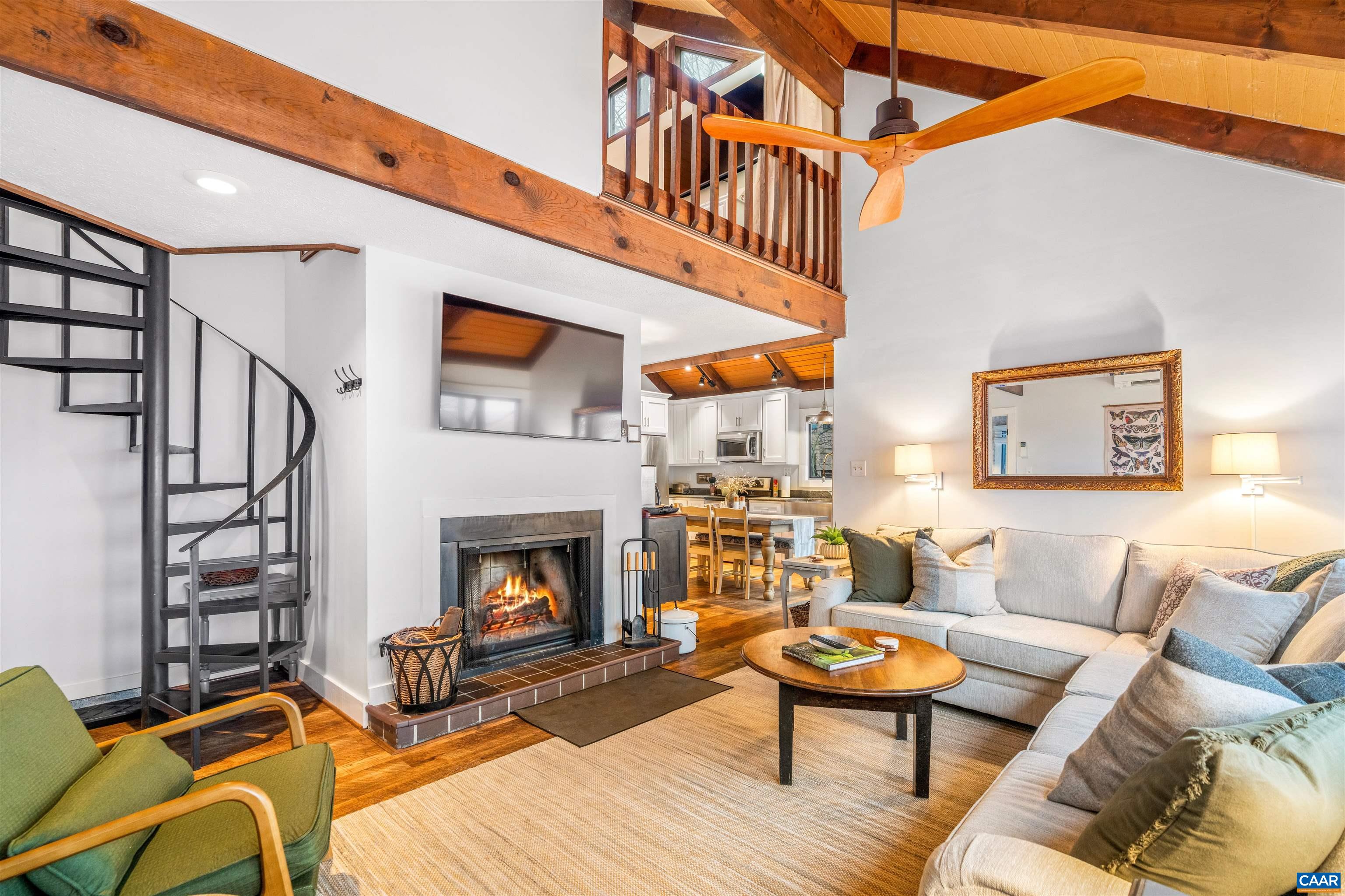 18 SQUIRREL TREE LN, WINTERGREEN RESORT, Virginia 22967, 3 Bedrooms Bedrooms, ,2 BathroomsBathrooms,Residential,18 SQUIRREL TREE LN,679019 MLS # 679019