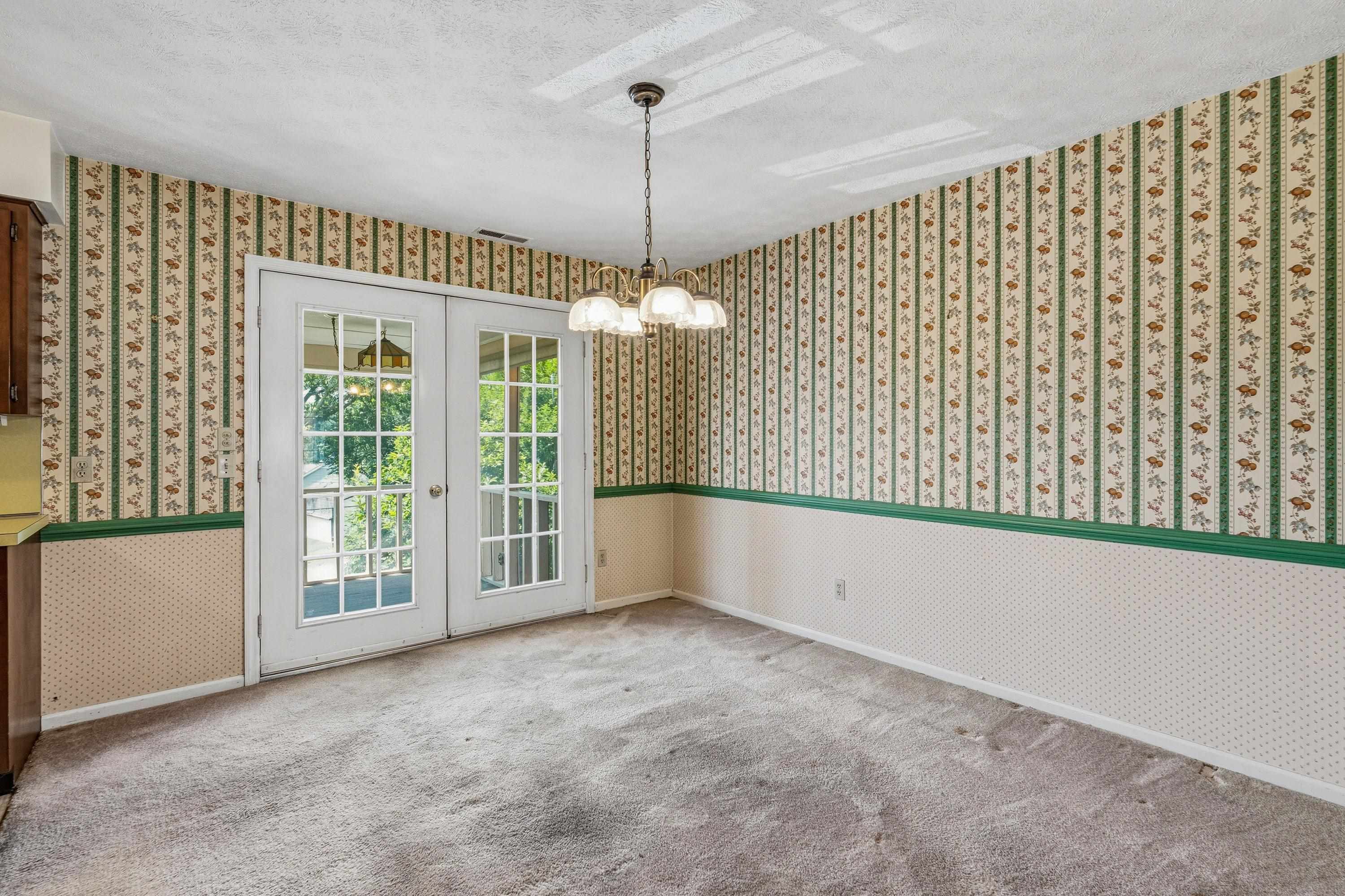 1055 MEADOWLARK DR, HARRISONBURG, Virginia 22802, 2 Bedrooms Bedrooms, ,1 BathroomBathrooms,Residential,1055 MEADOWLARK DR,679123 MLS # 679123 1055 MEADOWLARK DR, HARRISONBURG, Virginia 22802, 2 Bedrooms Bedrooms, ,1 BathroomBathrooms,Residential,1055 MEADOWLARK DR,679123 MLS # 679123