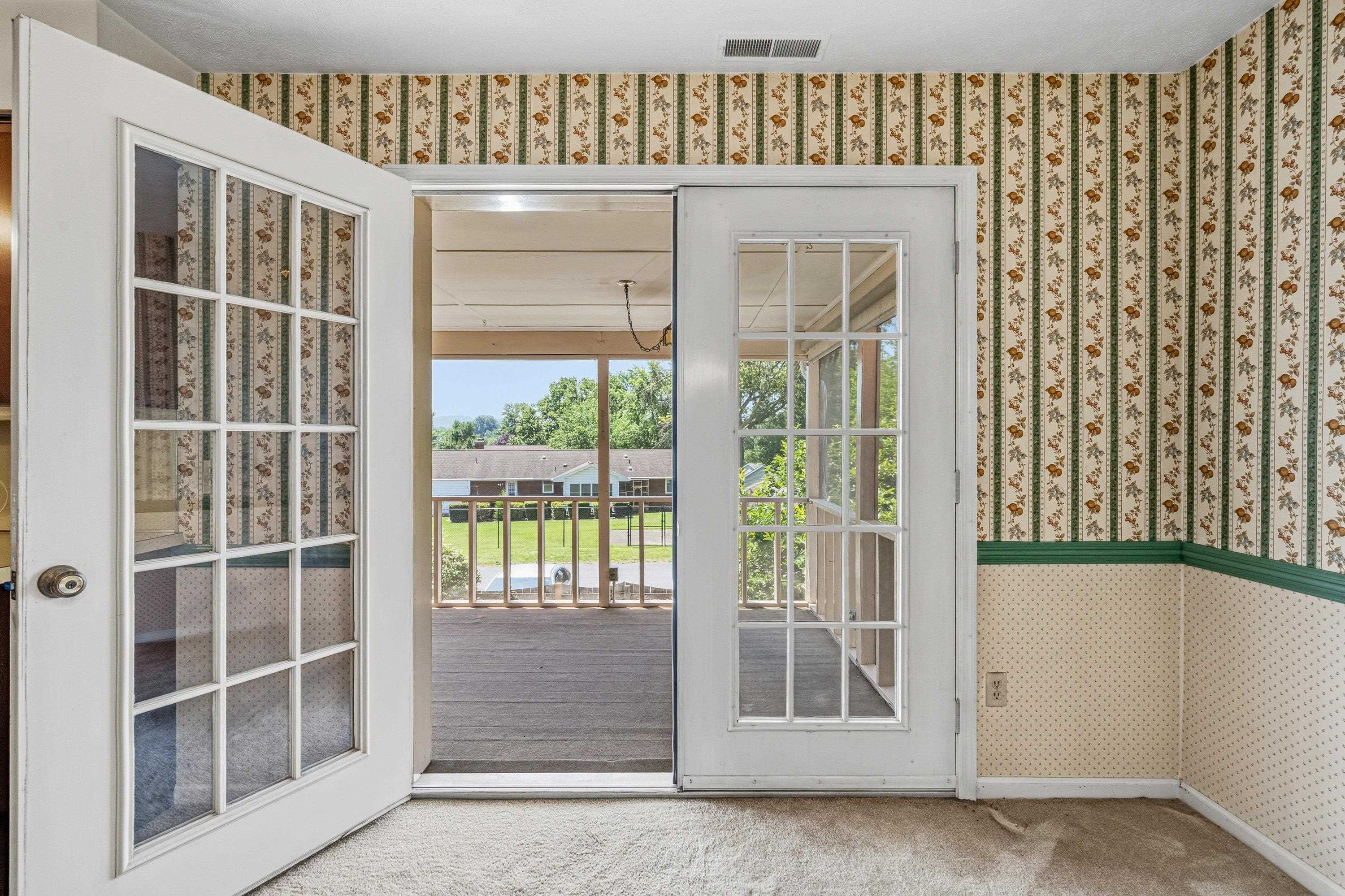 1055 MEADOWLARK DR, HARRISONBURG, Virginia 22802, 2 Bedrooms Bedrooms, ,1 BathroomBathrooms,Residential,1055 MEADOWLARK DR,679123 MLS # 679123 1055 MEADOWLARK DR, HARRISONBURG, Virginia 22802, 2 Bedrooms Bedrooms, ,1 BathroomBathrooms,Residential,1055 MEADOWLARK DR,679123 MLS # 679123
